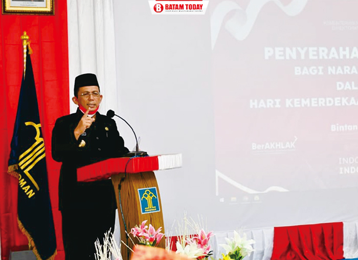 Gubernur Kepri, H. Ansar Ahmad saat menyampaikan kata sambutan di acara penyerahan remisi HUT RI Ke-76